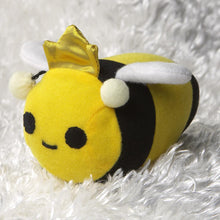 Load image into Gallery viewer, Queen Bee
